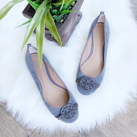Tory Burch Shoes - Like NEW Tory Burch Aaden Flats